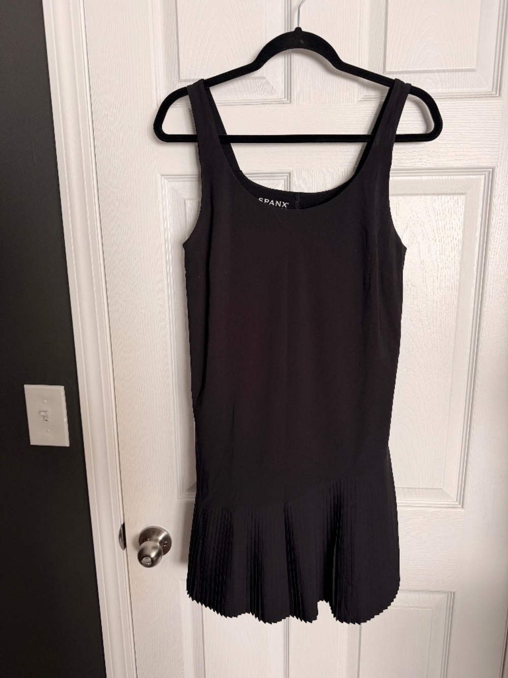 SPANX Get Moving Black Pleated Active Dress Size Large
